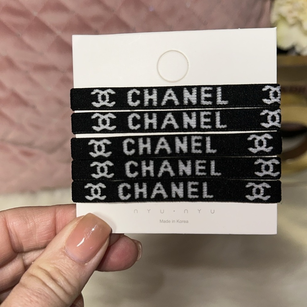 HAIR OR WRIST BANDS HAIR PONYTAIL TIES